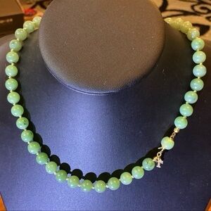 Vintage Trifari Green Faux Jade Acrylic Bead Beaded Hand Knotted Choker Necklace